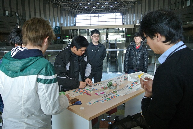 経済学部村上ゼミによる展示