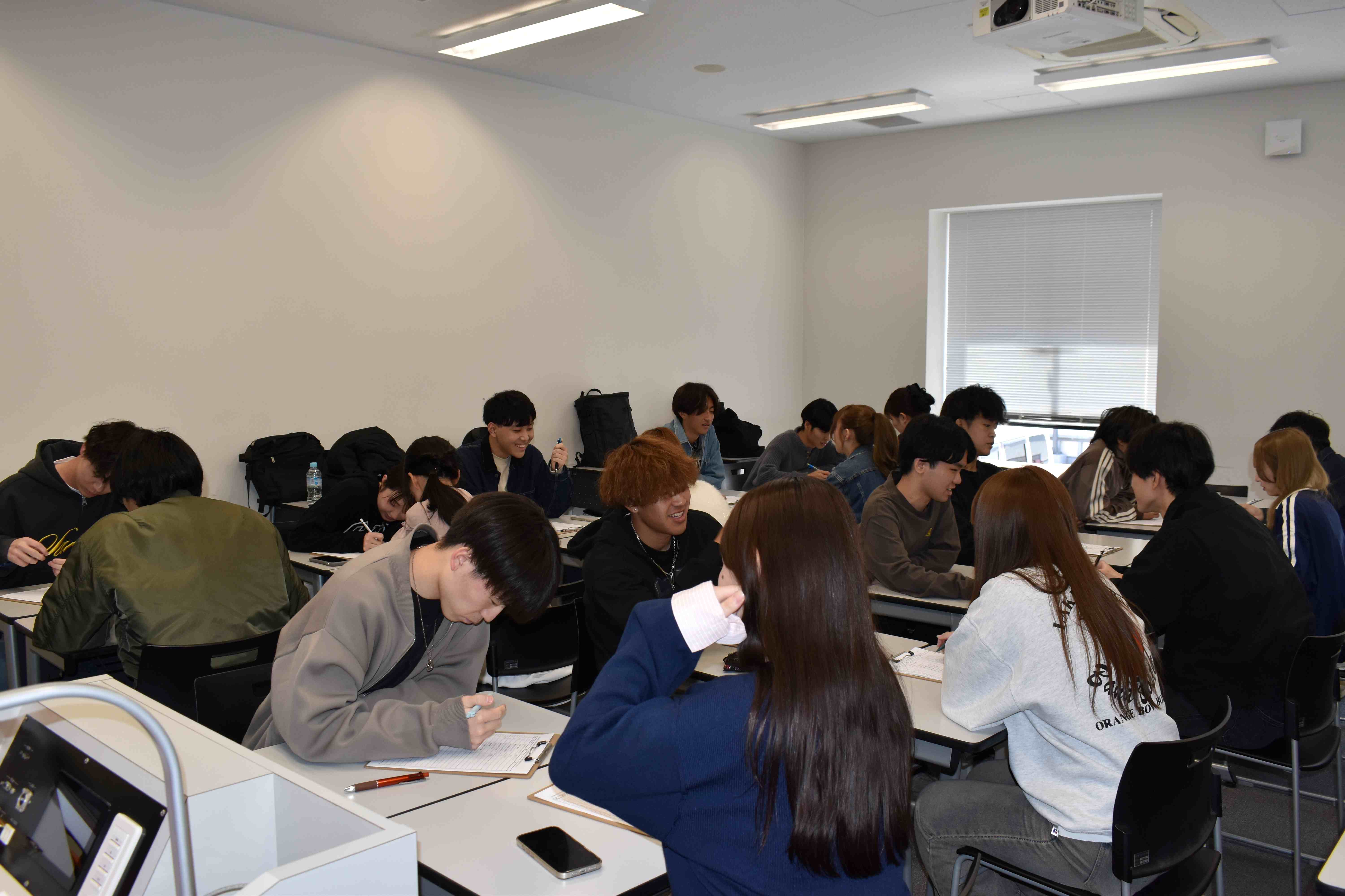 ゼミ内インタビューの様子