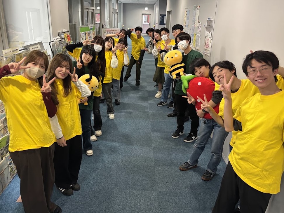 学生たちの集合写真