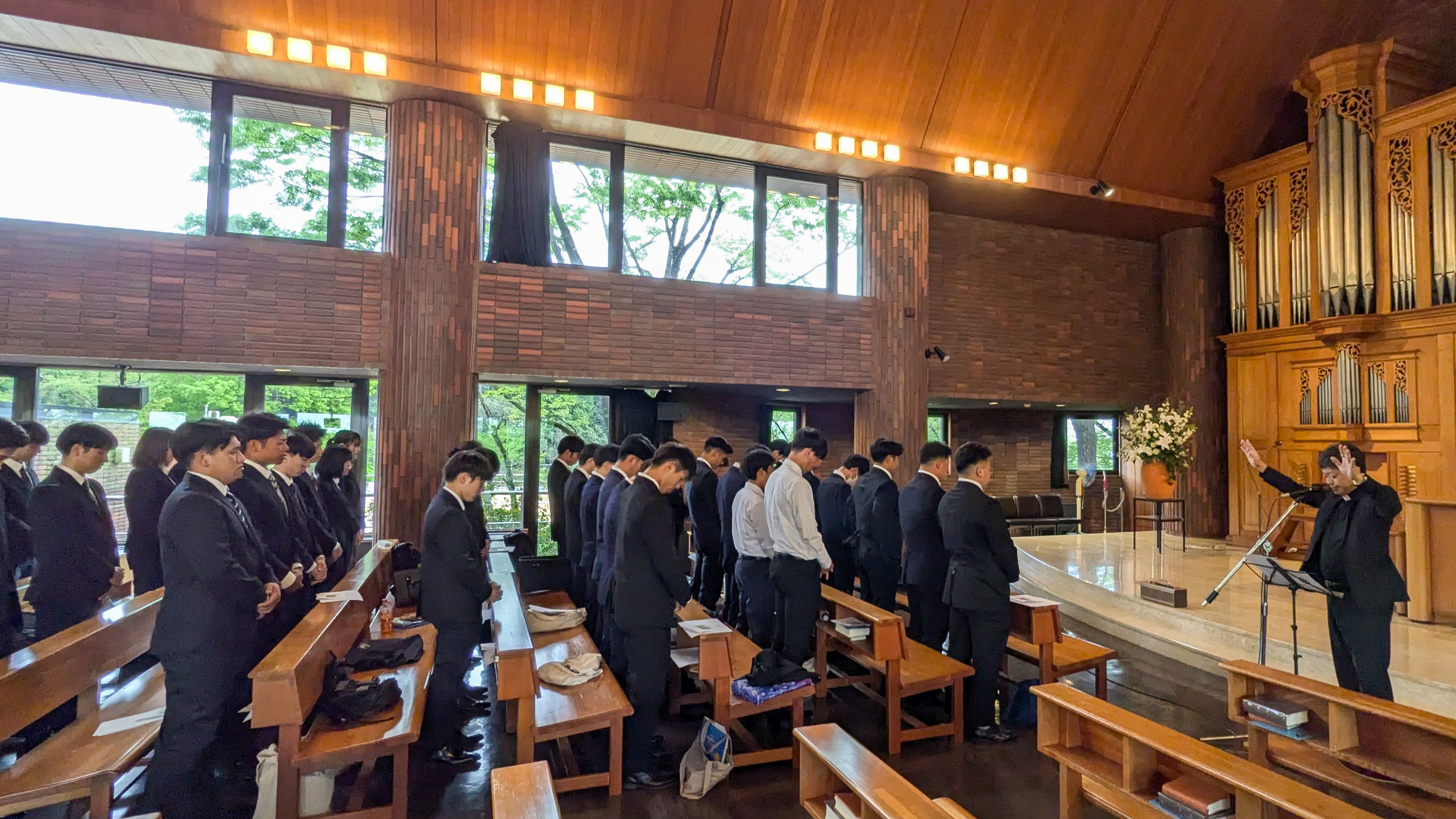 瀬戸キャンパスチャペルでの祝福式