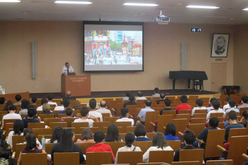 松浦晃一郎先生の公開講演会を開催